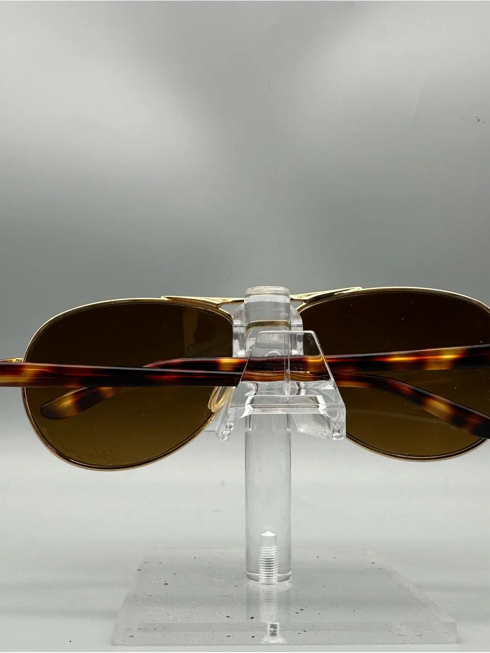 Oakley Feedback Sunglasses Gold Tortoise Aviator Brown Lens OO4079-11 59-13 Flaw